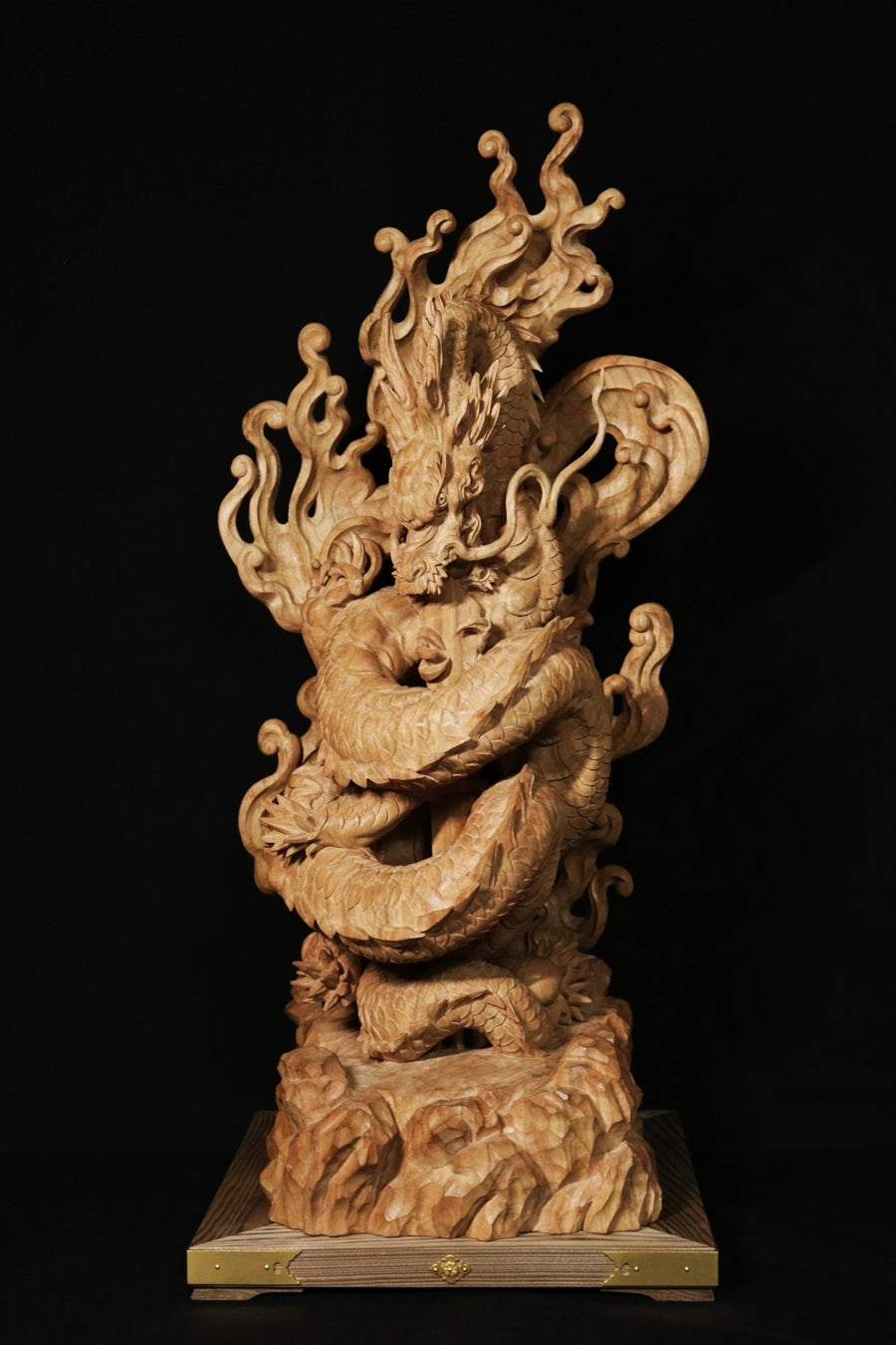 木製彫刻 忠義千劉 Xiaoyu LIU